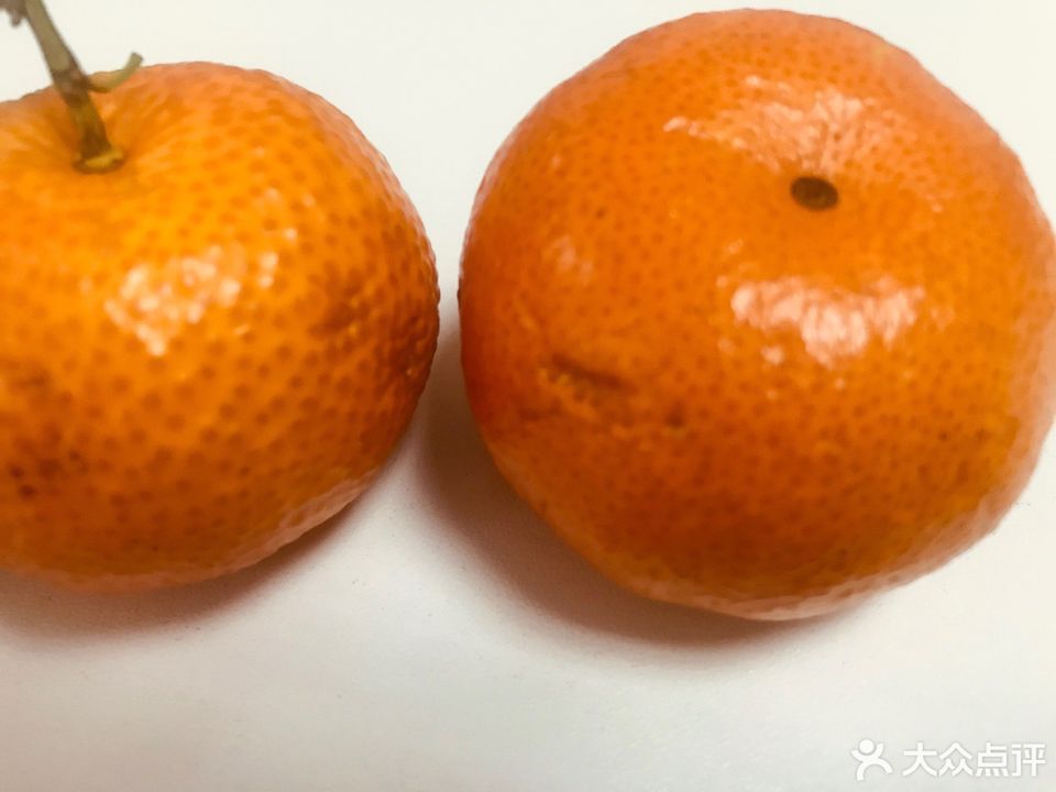 级带枝国产蓝莓推荐菜:百果园(梅园宾馆店)位于武汉市硚口区解放大道