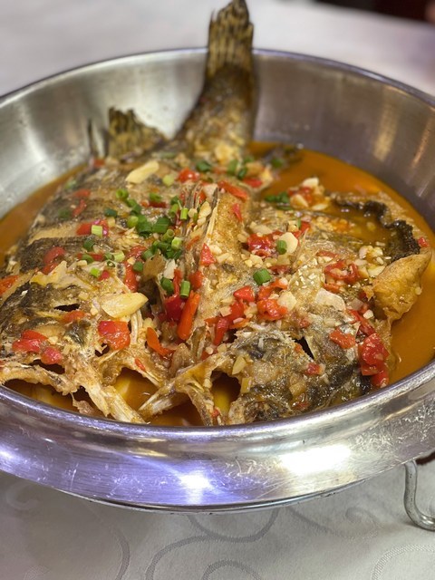 平锅臭鲈鱼图片