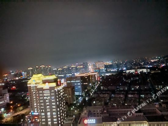 海宁银泰城夜景图片