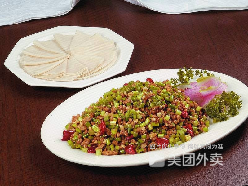 羊肉鸡蛋饭宫保鸡丁盖浇饭推荐菜:运中盖浇饭位于徐州市邳州市文化路