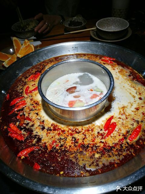 潮辣重庆老火锅(滨江路店)