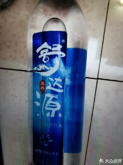 舒达源矿泉水图片