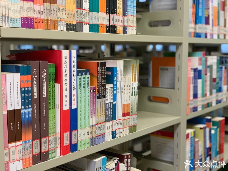 柳州工学院图书馆图片