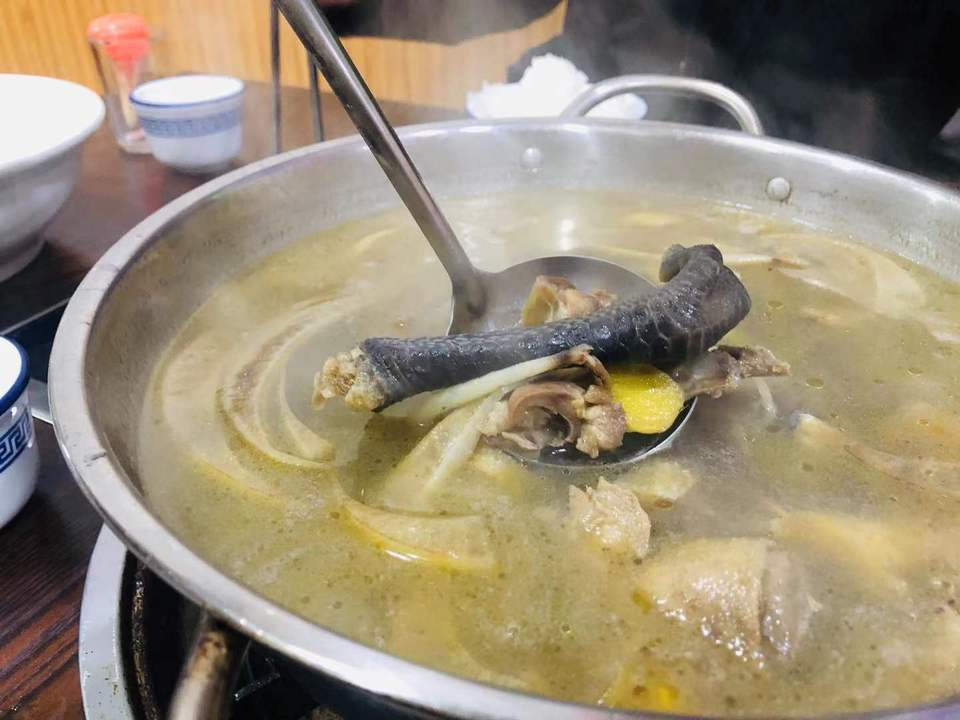 文山荨麻鸡火锅(万彩城店)图片