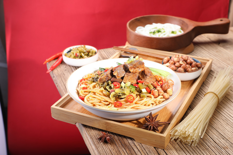 妈妈牌杂酱拌粉推荐菜:粉小妖·辣卤米粉(中浩新城