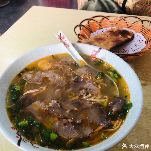 发丝牛肉汤河南名菜图片