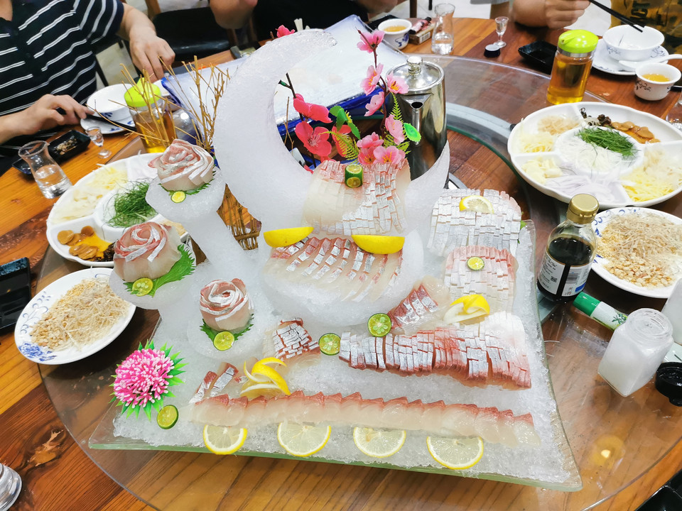 章红刺身鱼生7.8斤x58/斤(时价)图片