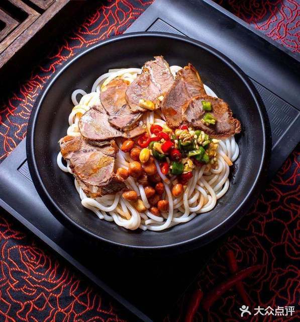 牛肉卤拌粉图片