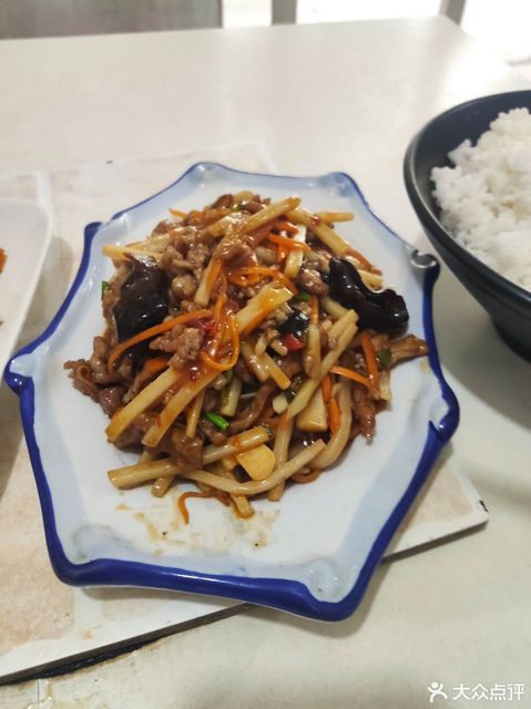 武汉市 餐饮服务 餐馆 > 小菜一碟家常菜(沌口路店)麻婆豆腐 分类