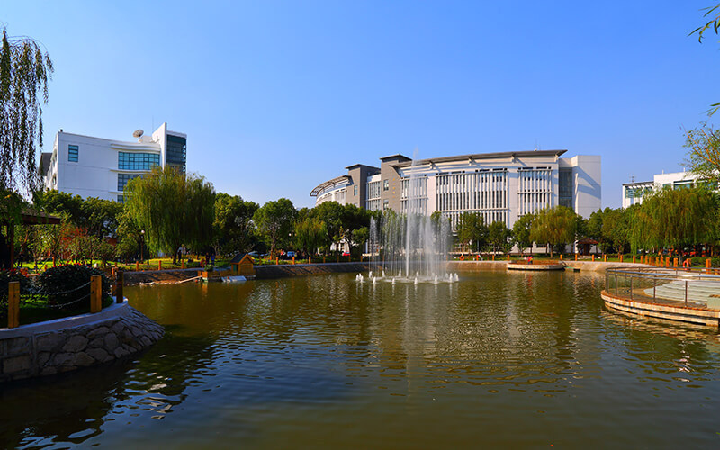 上海商学院(奉浦校区)