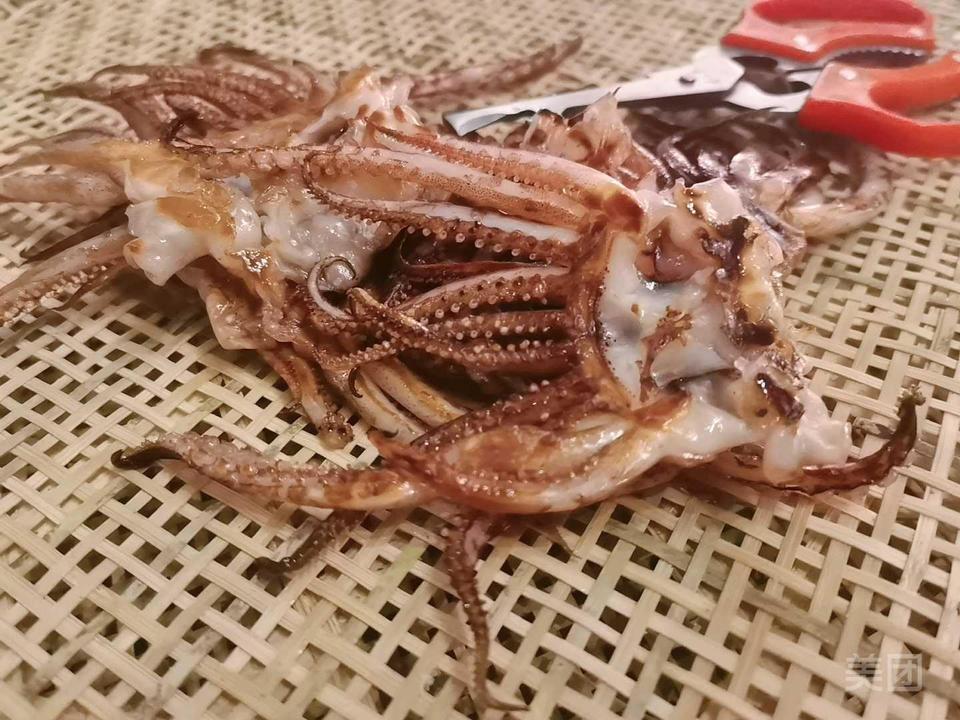 现烤鱿鱼脚