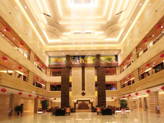 雪湖花园大酒店位于济南市莱芜区防汛路18号推荐菜:分类:鲁菜;酒店