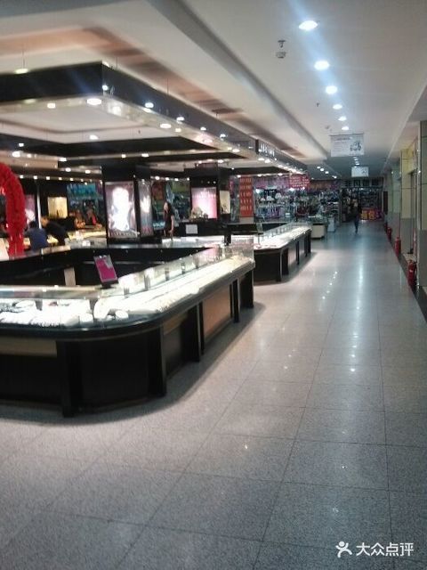 鼎尚时代广场朝阳街店