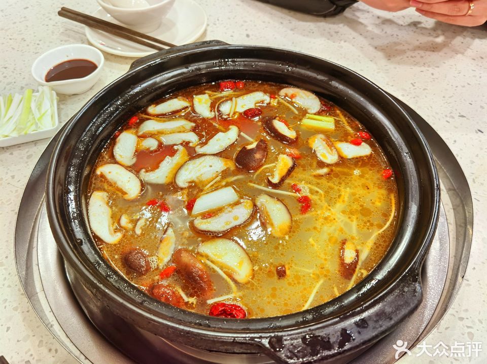 守柴炉烤鸭彩云湖店