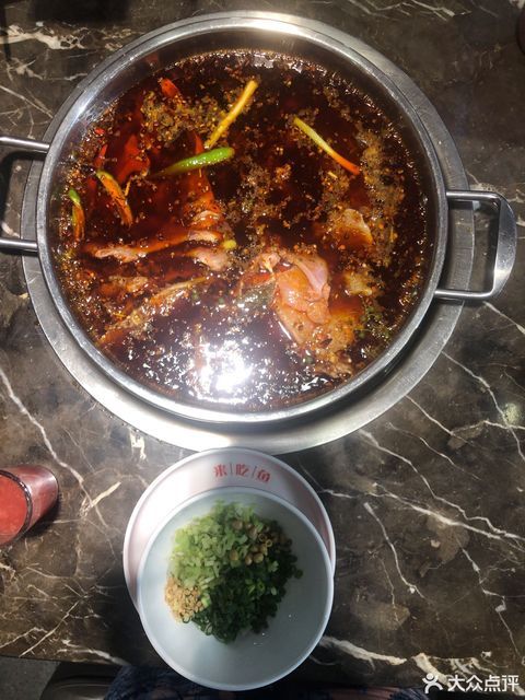 蜀滋香鲜鱼火锅