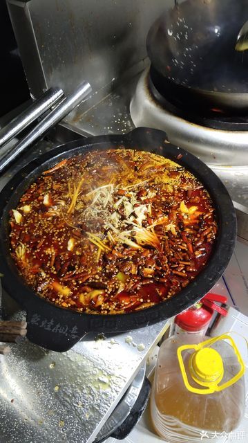 阿拉尔领先商业街润酷火锅串串香