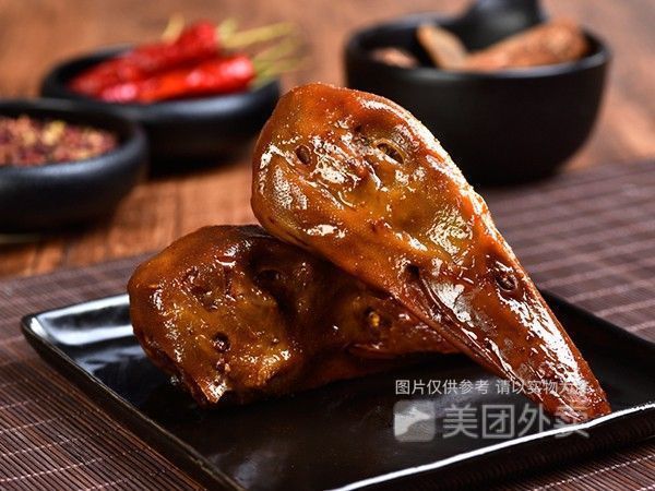 鲜卤五香鸭头图片