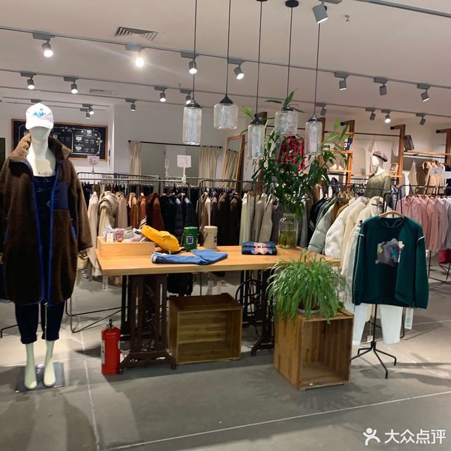 【gmxy(銀隆百貨店)】gmxy(銀隆百貨店)電話,gmxy(銀隆百貨店)地址