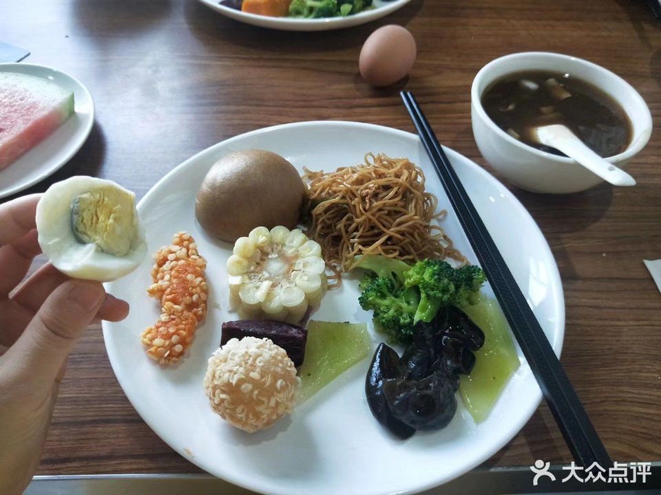 三鼎华悦自助餐