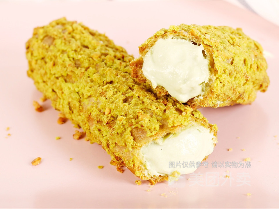 抹茶味长条泡芙图片