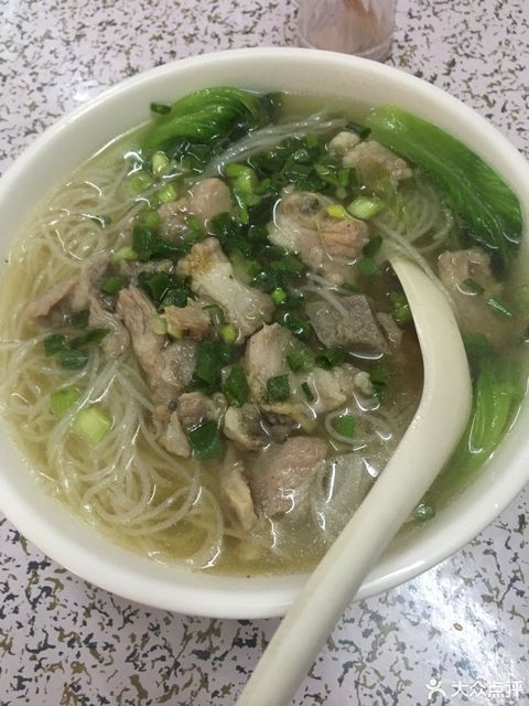 排骨汤米粉图片