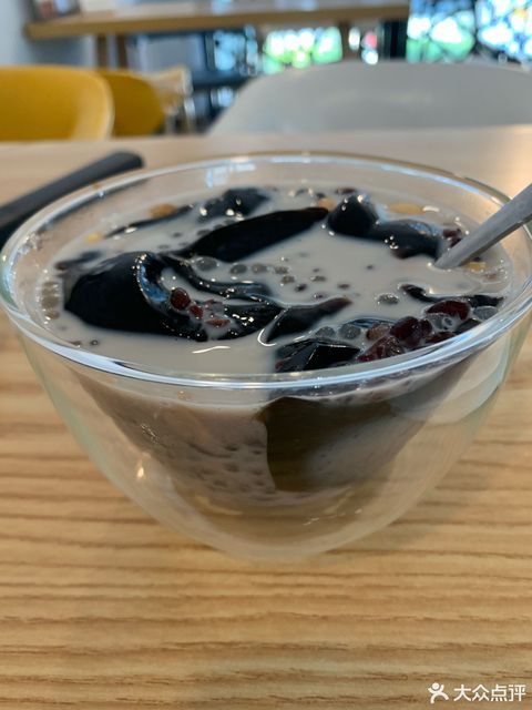 蜂蜜烧仙草图片