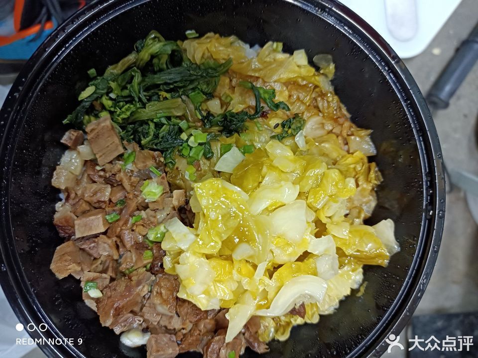 大份招牌牛油拌飯原味牛肉湯糖蒜分類:餐館;餐飲;快餐電話:星級:評論