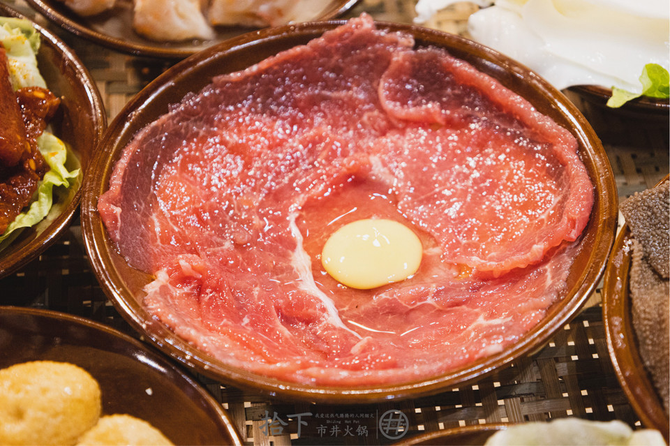 窝蛋嫩牛肉图片