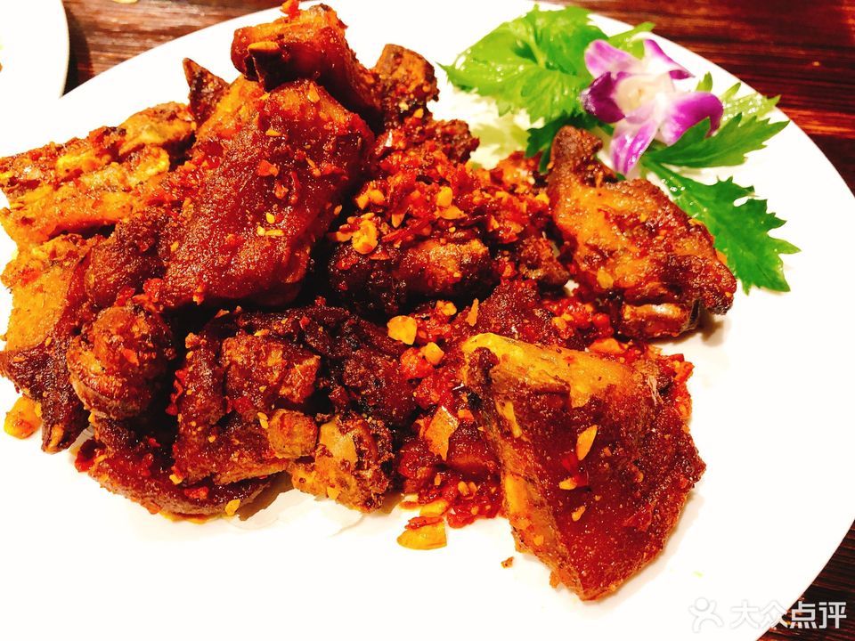 麻辣脆皮小猪蹄图片