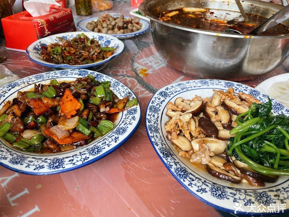 鄂州荔晶时代餐厅