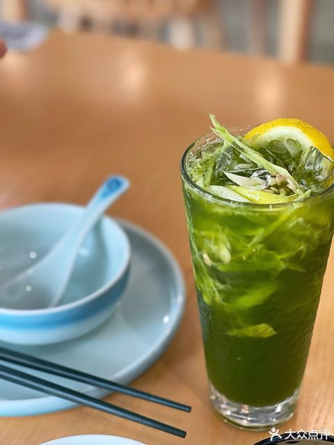 泰国餐厅香茅水图片