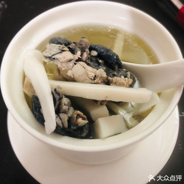 椰子炖竹丝鸡图片