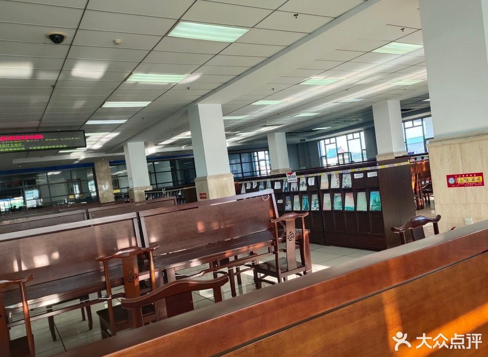            哈尔滨医科大学图书馆