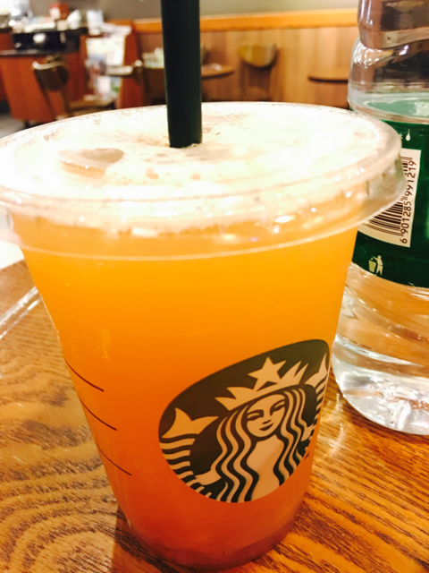 星巴克(萧山恒隆广场店)