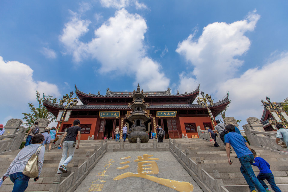 上真观位于苏州市吴中区木渎镇