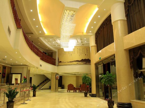 凤凰城商务酒店