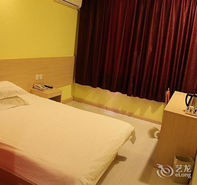 速8酒店(城阳农业大学店)