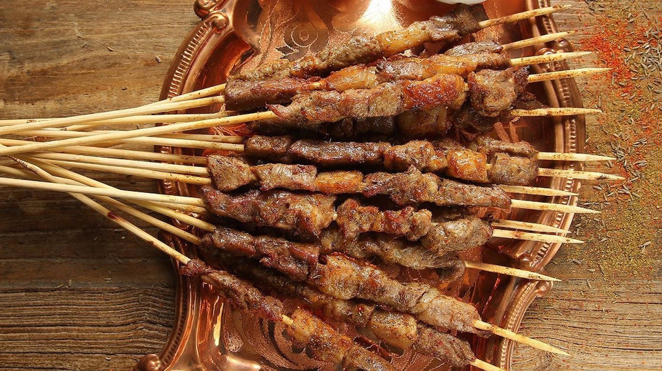 新鲜手工羊肉串图片