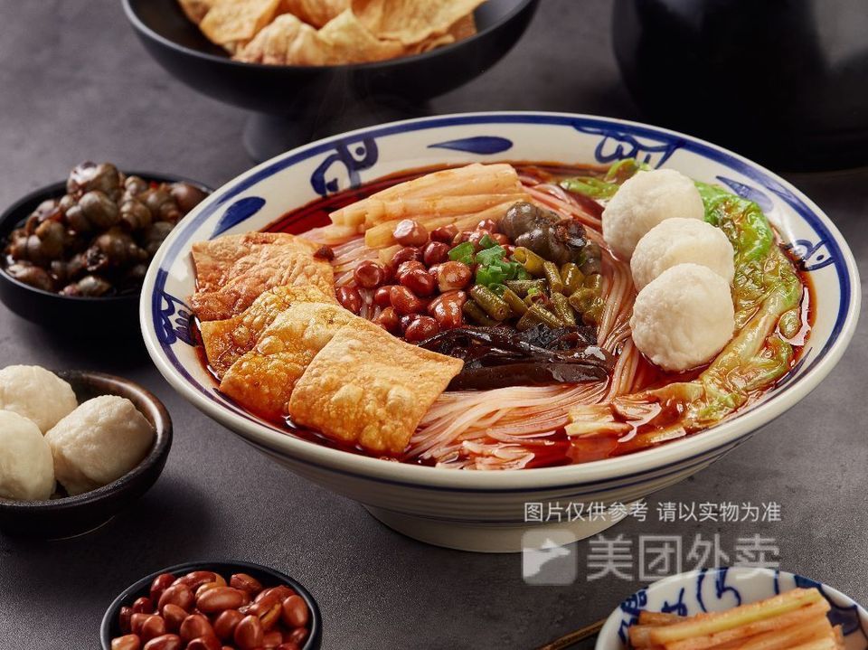 品质鱼丸螺蛳粉图片