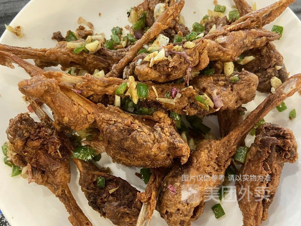 椒盐鸭下巴饭图片