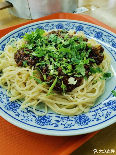 牛肉拉面推荐菜:兰州牛肉面位于北京市朝阳区望京东路a座