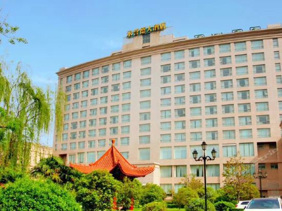承誉德大酒店位于郑州市新密市西大街88号推荐菜:分类:豪华型酒店