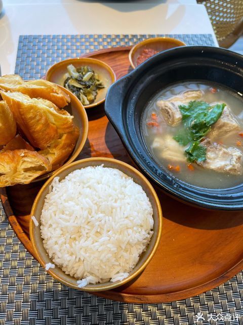 肉骨茶套餐图片