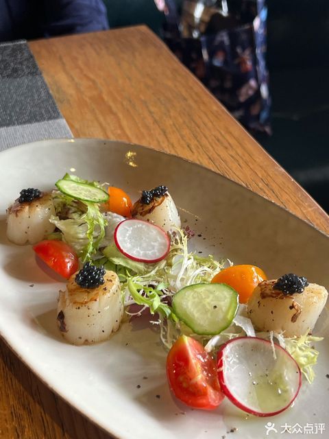 香煎澳洲带子配鱼子酱图片