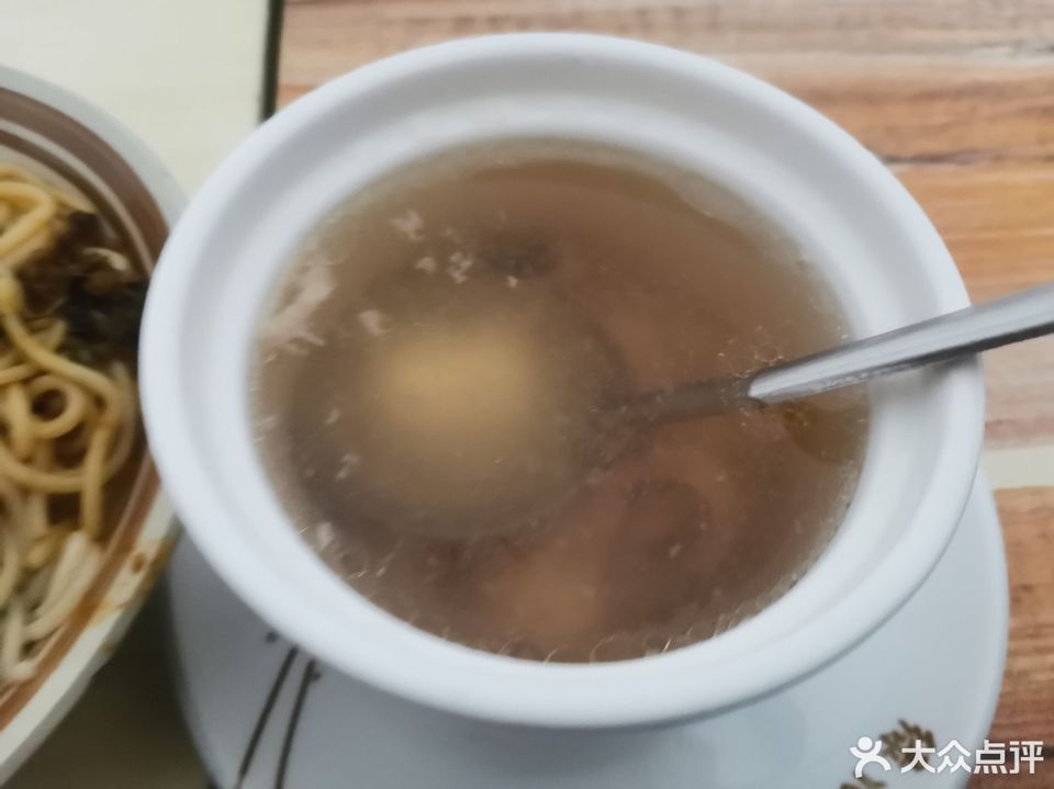 墨鱼肉饼汤图片