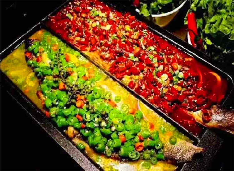 鸳鸯锅烤鱼图片