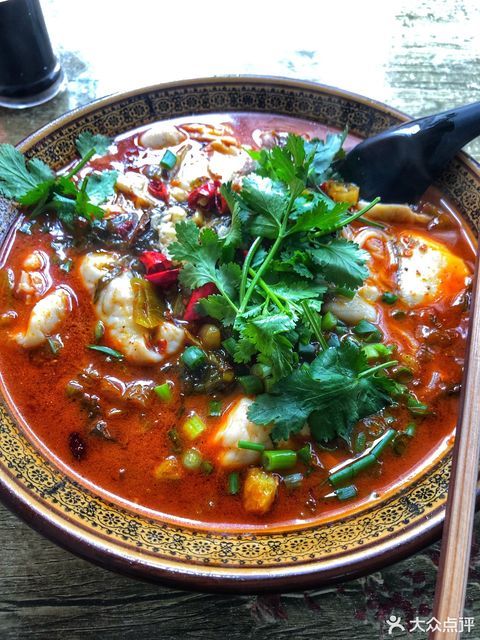 水煮鱼米线图片