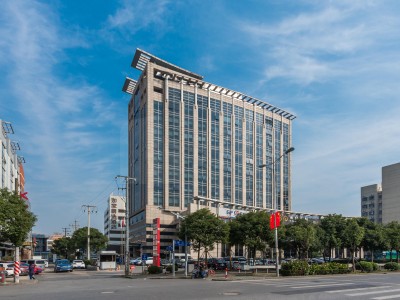 百安居浦东商务大楼