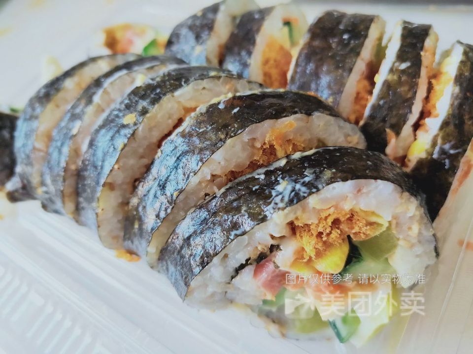 玉米沙拉紫菜包饭图片