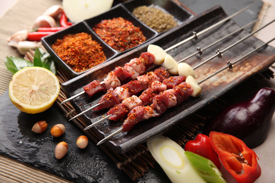 现穿羊肉串图片